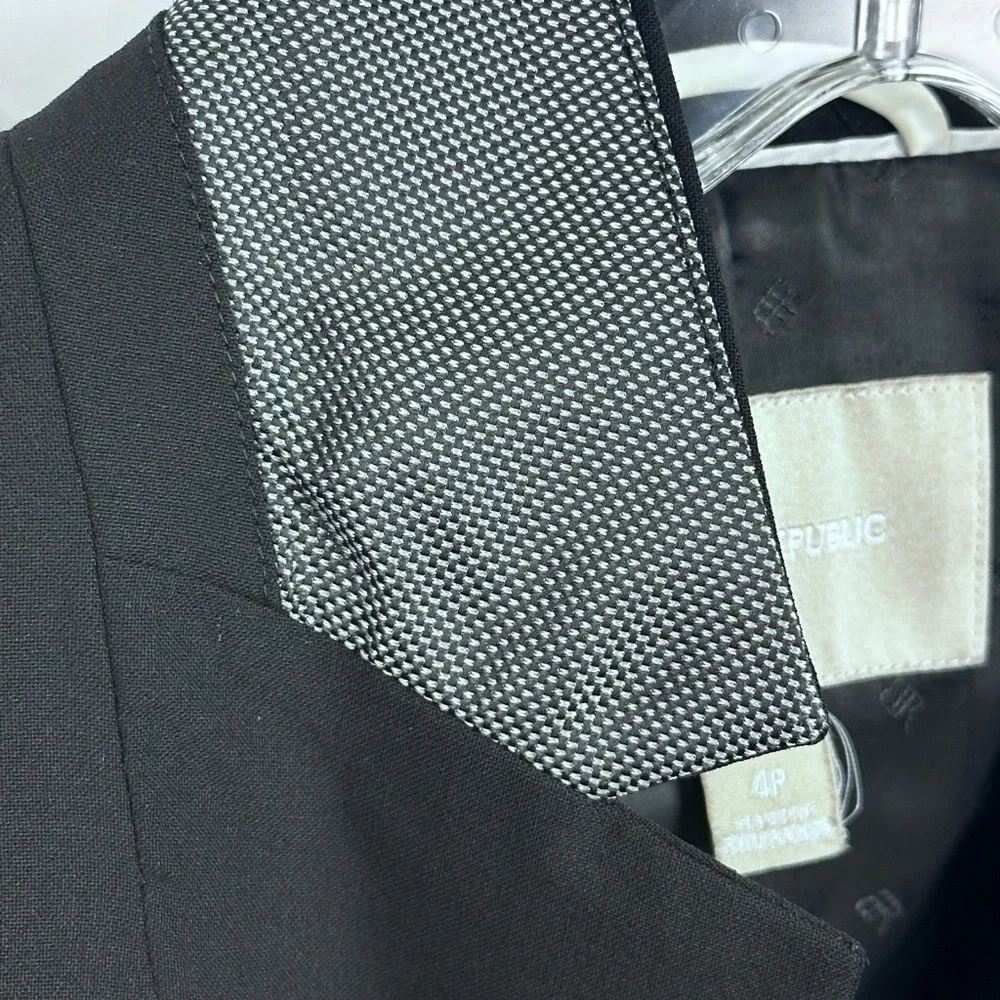 Banana Republic pre loved